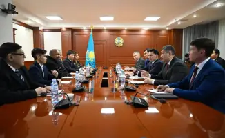 Министр Ербол Мырзабосынов и легендарный боксёры Рой Джонс обсудили будущее бокса в Казахстане