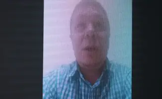 Министр транспорта Нурлан Сауранбаев провёл приём граждан, обсуждая вопросы транспортной инфраструктуры и льготы на авиабилеты для детей с особыми потребностями.