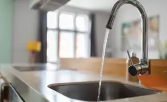 Восстановление подачи питьевой воды в селе Акши после ремонта водовода