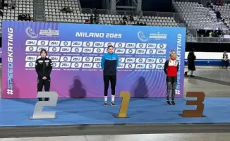 Кристина Шумекова Миланда әлем Кубогы кезеңінде 1000 және 3000 метрде алтын медаль жеңіп алды