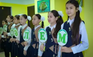 Формирование экологической культуры в Актобе: участие школ и семей в акции 'Таза Қазақстан'