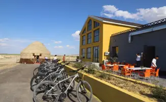 Мангистауская область привлекла 350 тысяч туристов за девять месяцев