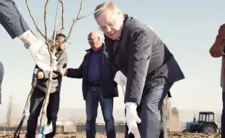 Казахстан и Россия реализуют совместный проект по развитию интенсивного садоводства