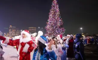 Шымкент: огни ёлки зажгли сердца горожан!