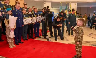 В бой за звание: лучшие военнослужащие Казахстана блеснули на конкурсе «Әскер тарланы» 2025 года