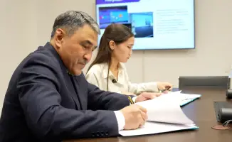 Подписание меморандума между школьницей и Министерством водных ресурсов: новый шаг к устойчивому водоснабжению из воздуха