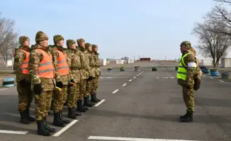 Подготовка военнослужащих в десантно-штурмовой бригаде Алматы