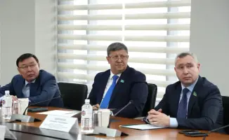 Вице-министр Кеген Турсынбаев обсудил меры по предотвращению ЧС с депутатами Сената Парламента