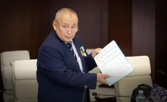 Министр просвещения Казахстана обсуждает международные стандарты в системе образования