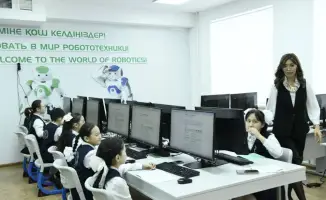 Внедрение искусственного интеллекта в образование: юбилей школы-гимназии №77 в Астане