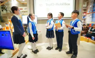 В Астане переданы цифровые учебные станции без интернета для поддержки образовательных учреждений