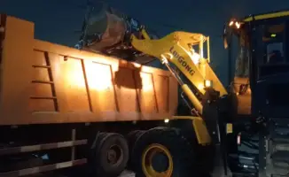 Spring's Struggle Against Winter: Astana's Municipal Services Intensify Snow Removal Efforts