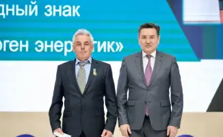 В Восточном Казахстане подведены итоги Дня энергетика и награждены лучшие специалисты отрасли