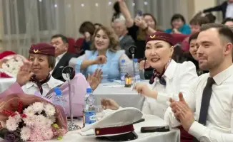 В Астане состоялся конкурс среди педагогов, на котором исполнили хиты казахской эстрады