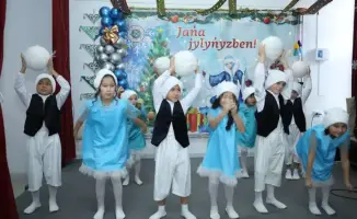 Новый год в детской деревне: аким Мангистауской области подарил детям сказку и радость