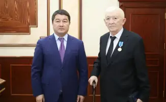 Нурдаулет Килыбай: Золотые звезды труда на небосводе Мангистау