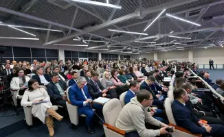 Делегация области Абай участвует в VII Международном туристско-транспортном форуме в Омске