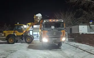 Астана активно очищается от снега: задействовано 1200 единиц спецтехники