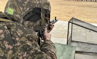 Матросы Военно-морских сил впервые выполнили стрельбы из автомата АК-74