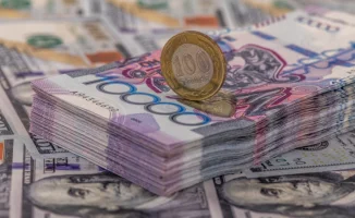 Доллар резко ослаб к тенге: курс на торгах 26 декабря