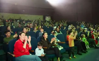 В Астане министр обороны зажег новогоднюю звезду на праздничном небосводе