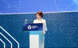 Лучшие рабочие Астаны получили заслуженные награды