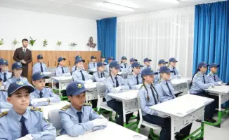 Открытие полицейского класса в Карагандинской области: формирование нового поколения гражданской ответственности