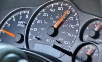 Блогер в сети: задержание как искра, разжигающая новый штрафной пожар