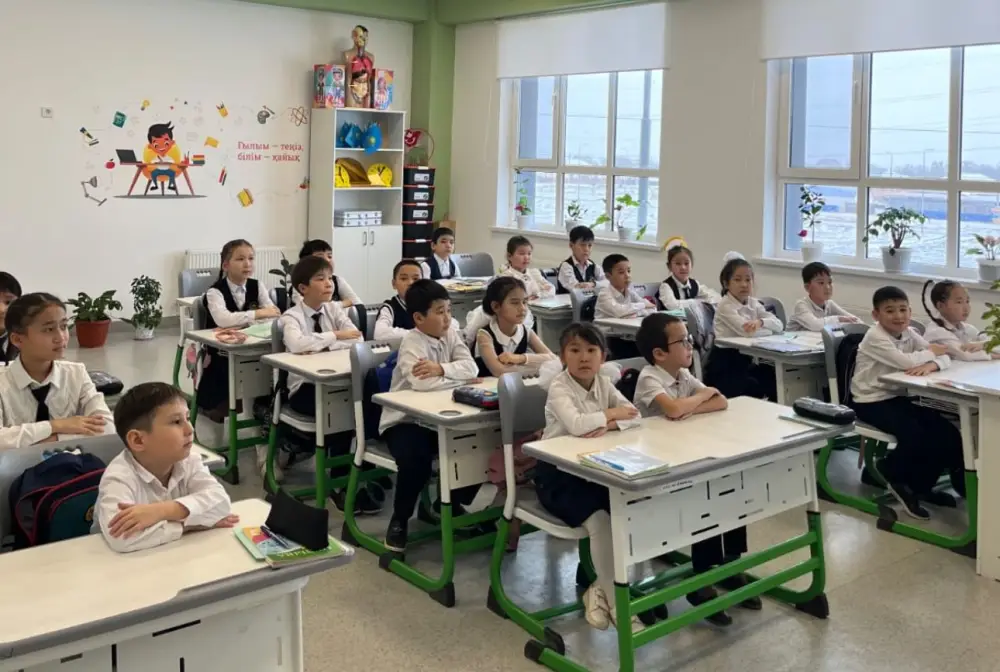 Жас ұрпаққа экологиялық сананы қалыптастыру: Атыраудағы мектептерде бірқатар шаралар өткізіліп жатыр (5)