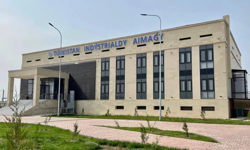 ЕРАЛЫ ТОГЖАНОВ ОЗНАКОМИЛСЯ С ИНДУСТРИАЛЬНЫМ ПОТЕНЦИАЛОМ ТУРКЕСТАНСКОЙ ОБЛАСТИ (5)