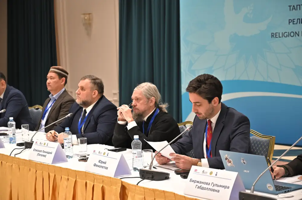 Представитель правозащитного института принял участие в обсуждении вопросов освещения религиозной тематики в СМИ (3)