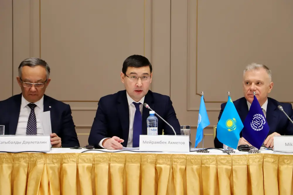 Вопросы содействия достойному труду в Казахстане обсуждают международные эксперты в Астане (2)