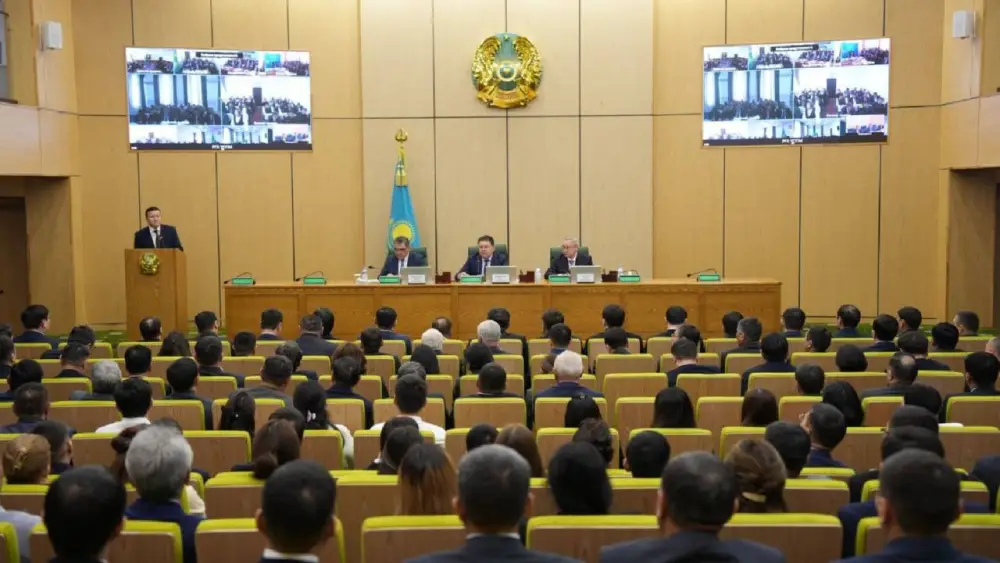 Лимиты водопользования, строительство водохранилищ, поддержка сельского предпринимательства: Канат Бозумбаев посетил область Жетісу (2)