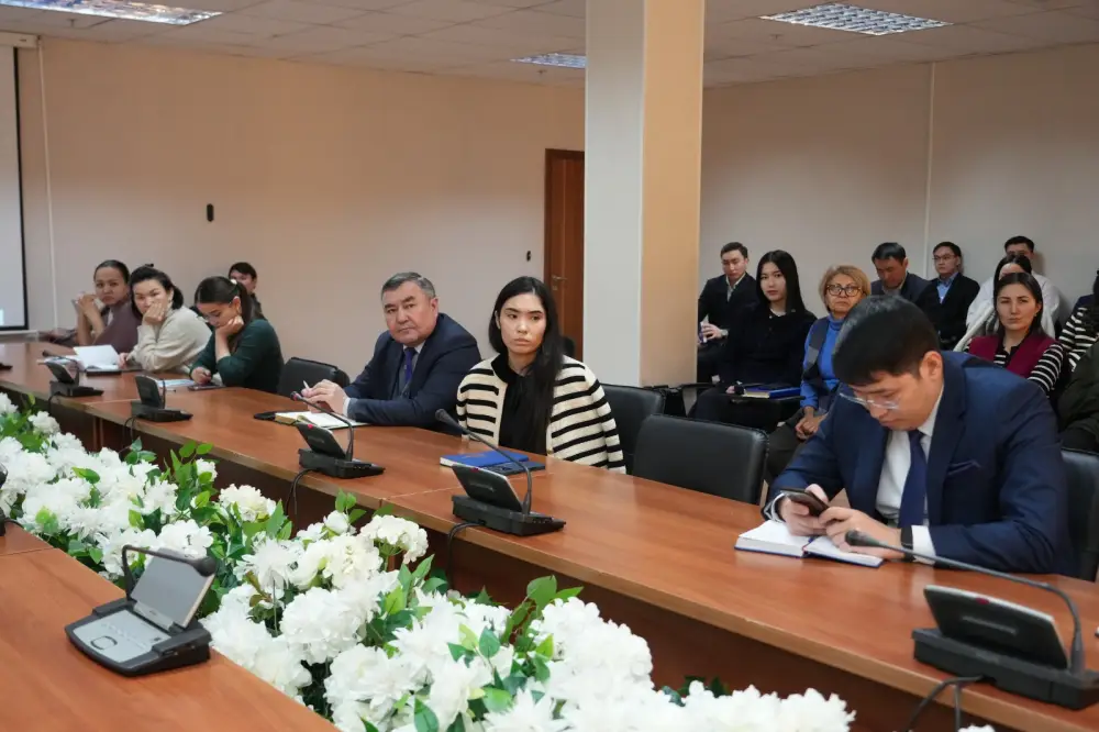 Финансовая грамотность: проведена лекция для сотрудников Министерства (3)