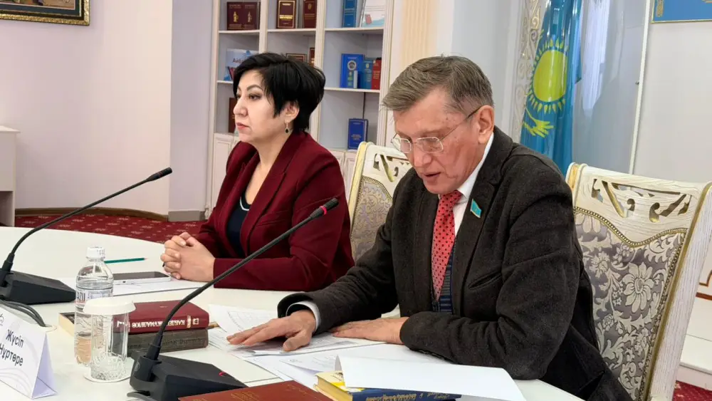 В столице подвели итоги республиканской акции «Бір ел – бір кітап» за 2025 год (2)