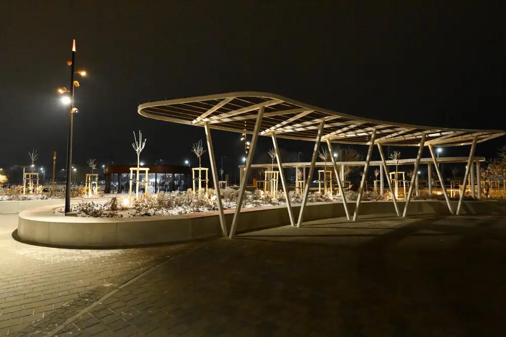 Глава региона ознакомился с ходом реконструкции Президентского парка (10)