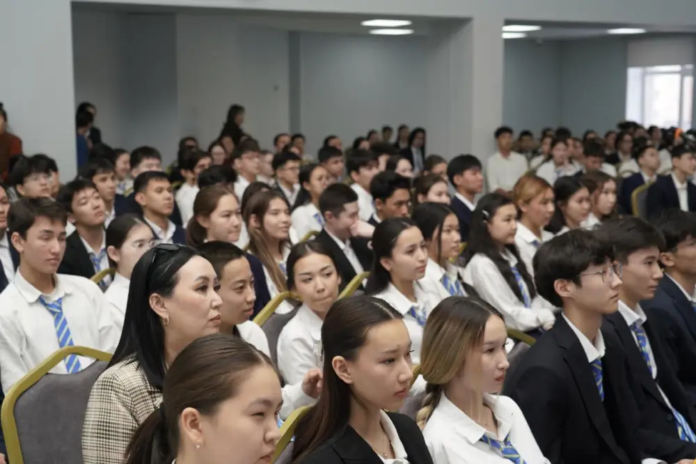 «Экономь воду – спаси будущее»: в Астане для школьников организован эко-час (5)