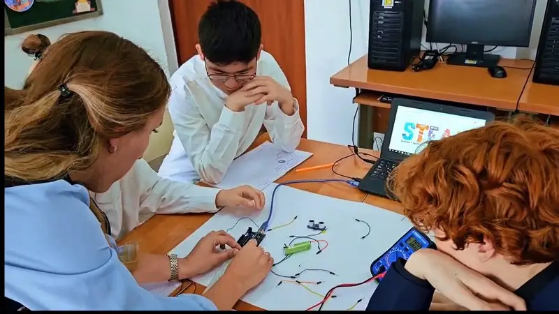 Как педагог из Карагандинской области меняет представление о сельской школе (5)