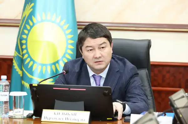 Аким Мангистауской области рассмотрел инвестиционные проекты в сфере энергетики для Жанаозена (2)