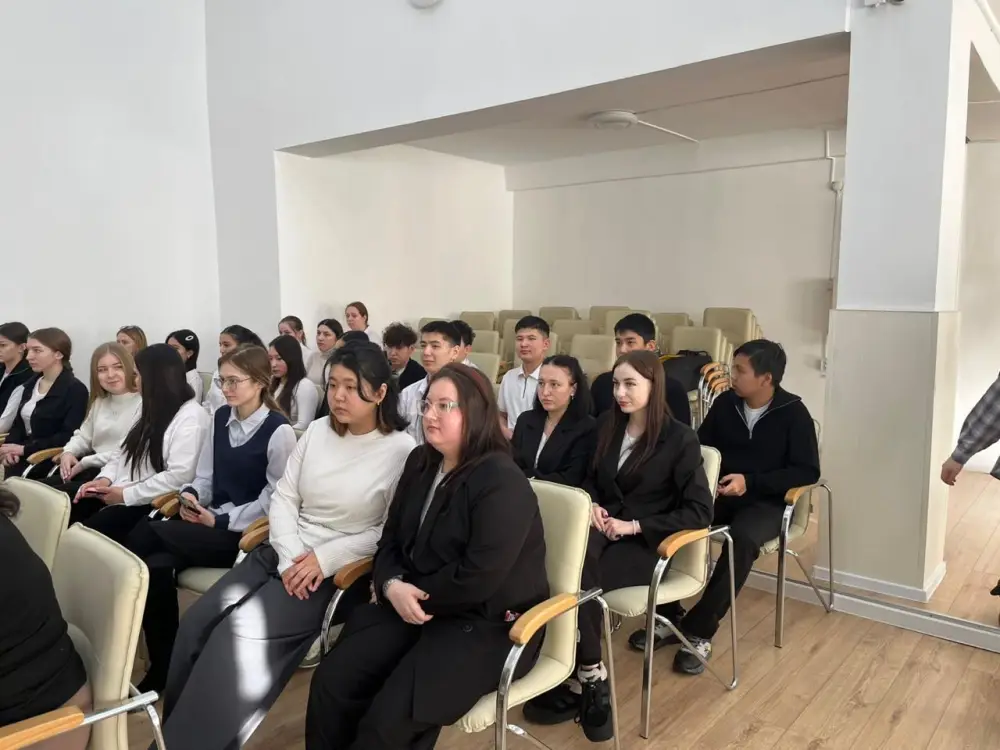 В СКО прошел «Эко-Батл: Таза Қазақстан» - студенты обсудили экологию и чистоту в формате интеллектуальной игры (3)