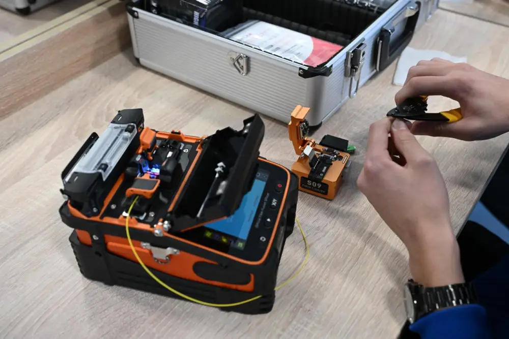 В Алматы открыт обновленный колледж телекоммуникаций и машиностроения (5)