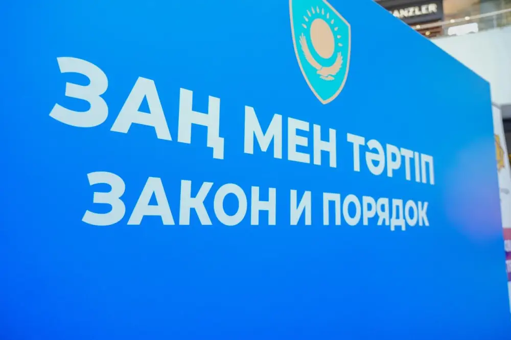 «Закон и порядок»: акцию Народный юрист» провели в Астане (3)