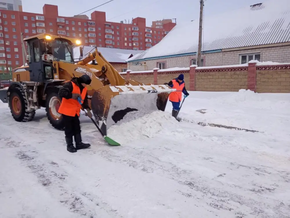 Более двух миллионов кубометров снега вывезли из Астаны с начала зимы (8)
