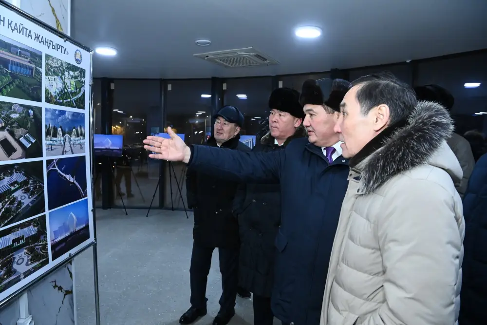 Глава региона ознакомился с ходом реконструкции Президентского парка (4)