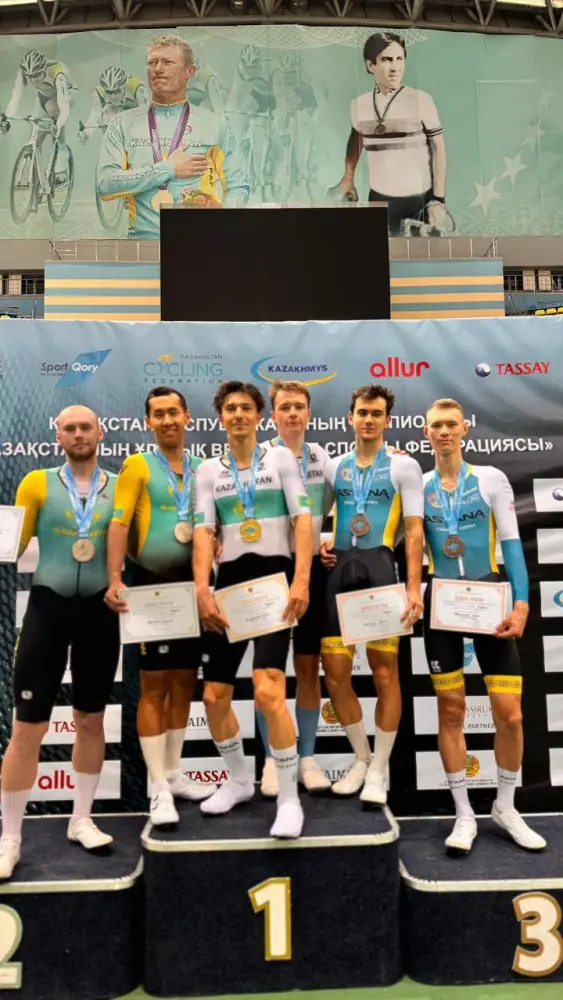 В Астане прошел республиканский зимний чемпионат по велотреку (9)