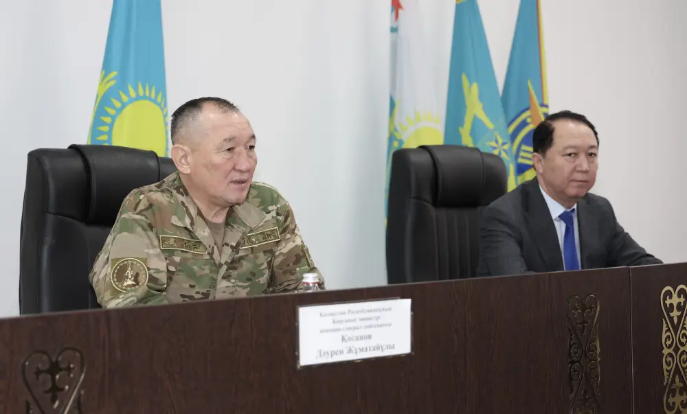 Министр обороны проинспектировал военные объекты в Кызылординской области (10)