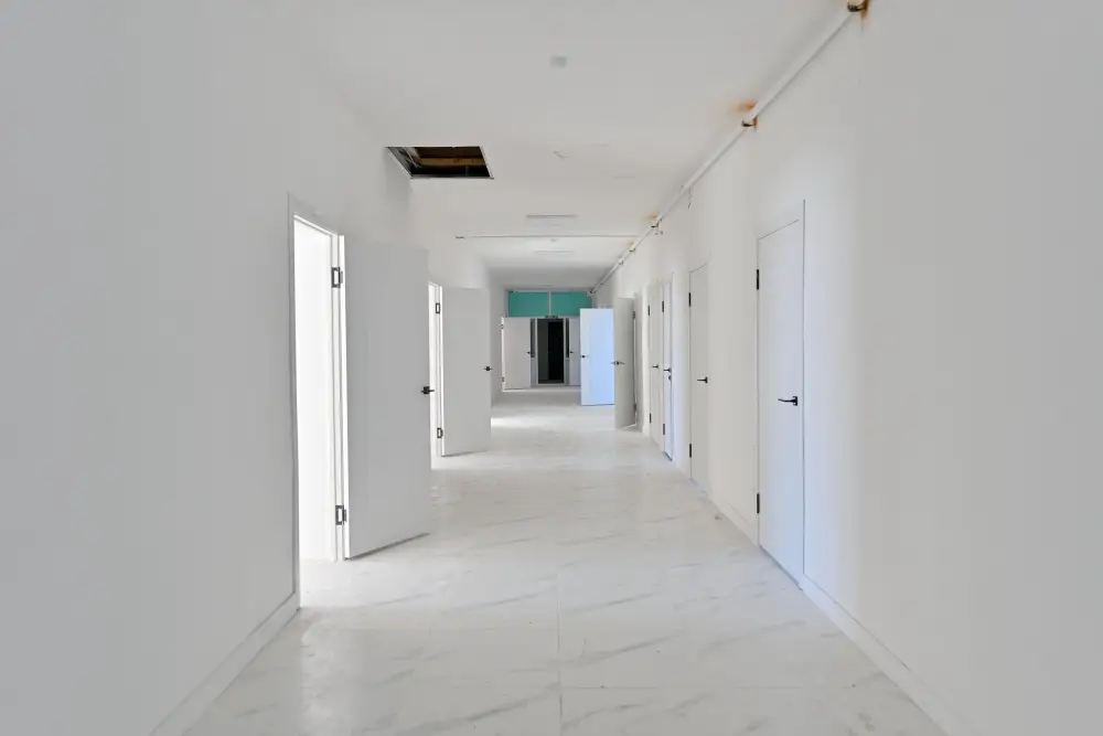 Аким области посетил недостроенные объекты в Абайском районе (2)