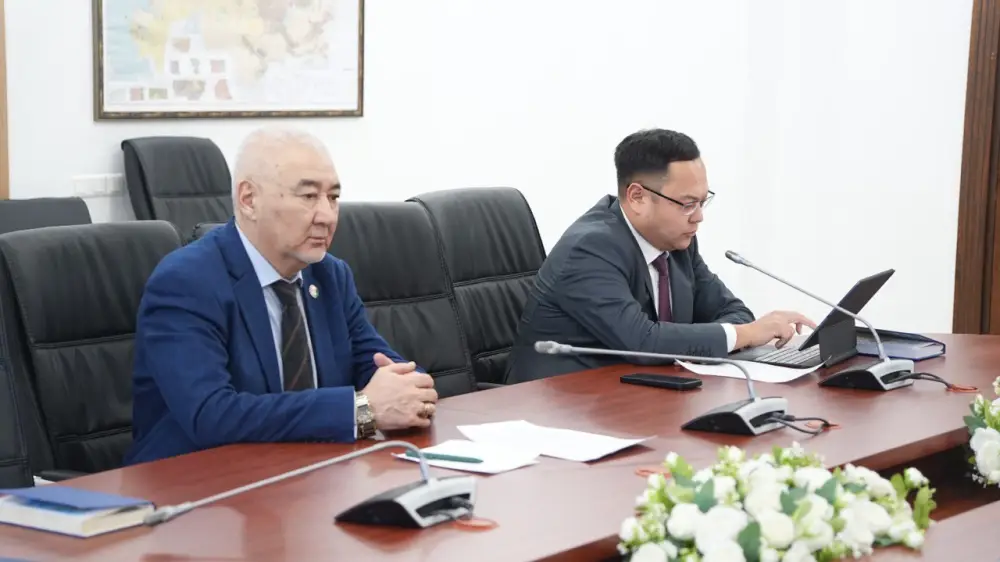 Проведено совещание по проводимым работам на осушенном дне Аральского моря (5)