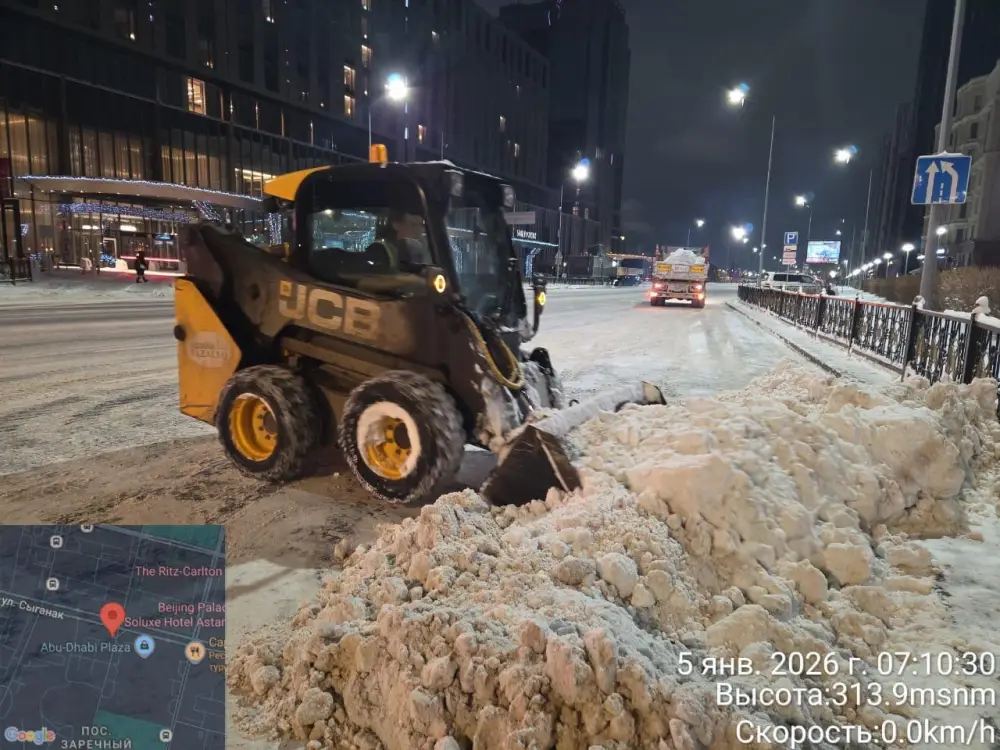 С начала зимнего сезона из Астаны вывезли более 1,6 млн кубометров снега (3)