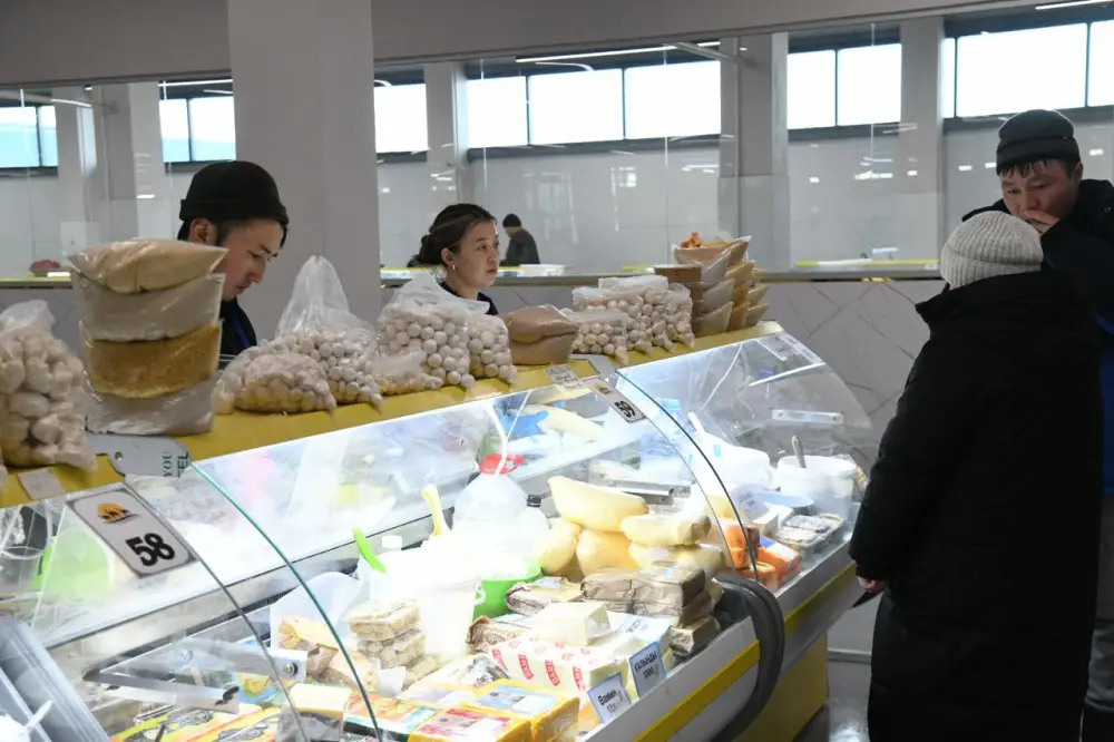 Богатый ассортимент продукции по выгодным ценам: в столице прошла очередная сельхозярмарка (7)